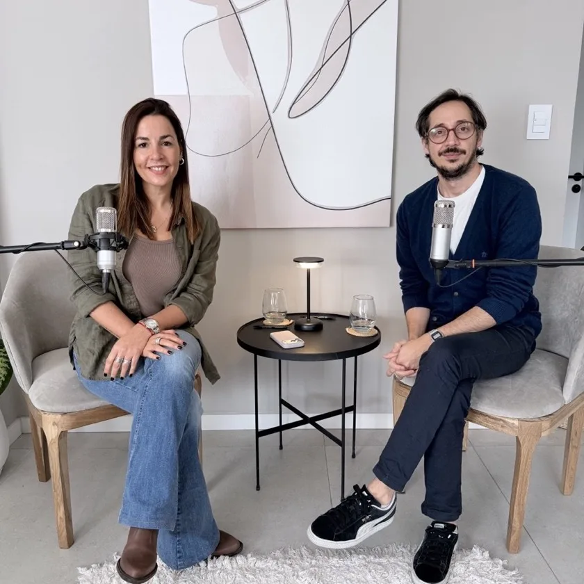 Sebastián Saravia y Noelia de Oliveira, coordinadores de Equipo DOS